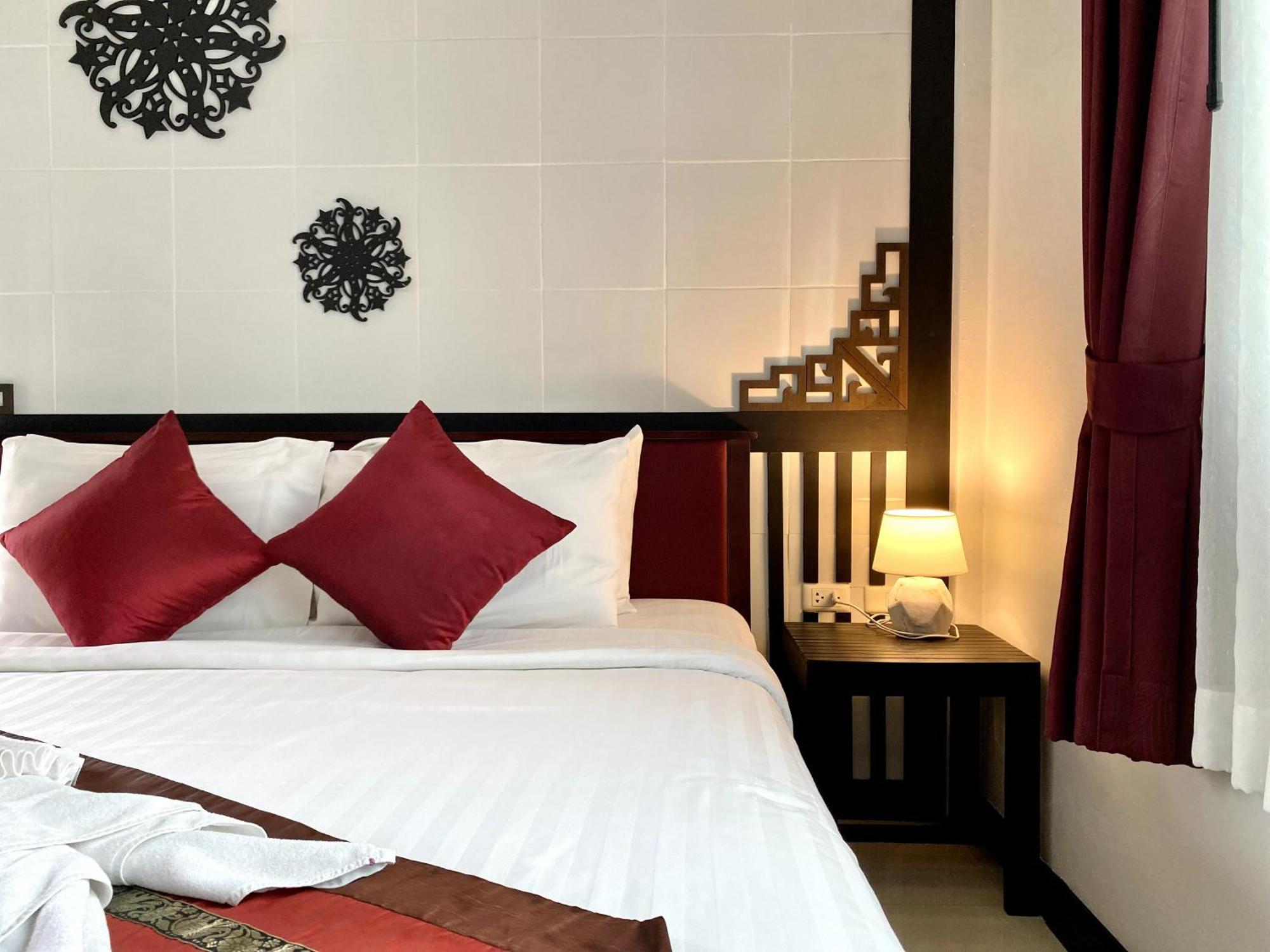 Sunray Beach Hotel Patong 外观 照片