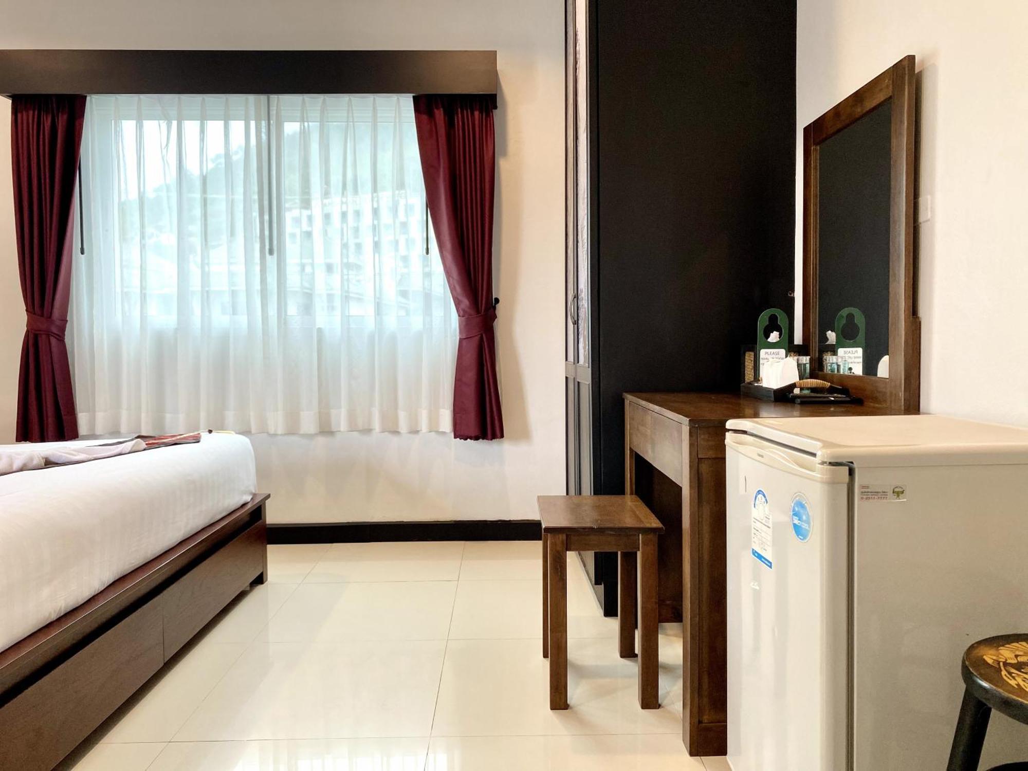 Sunray Beach Hotel Patong 外观 照片