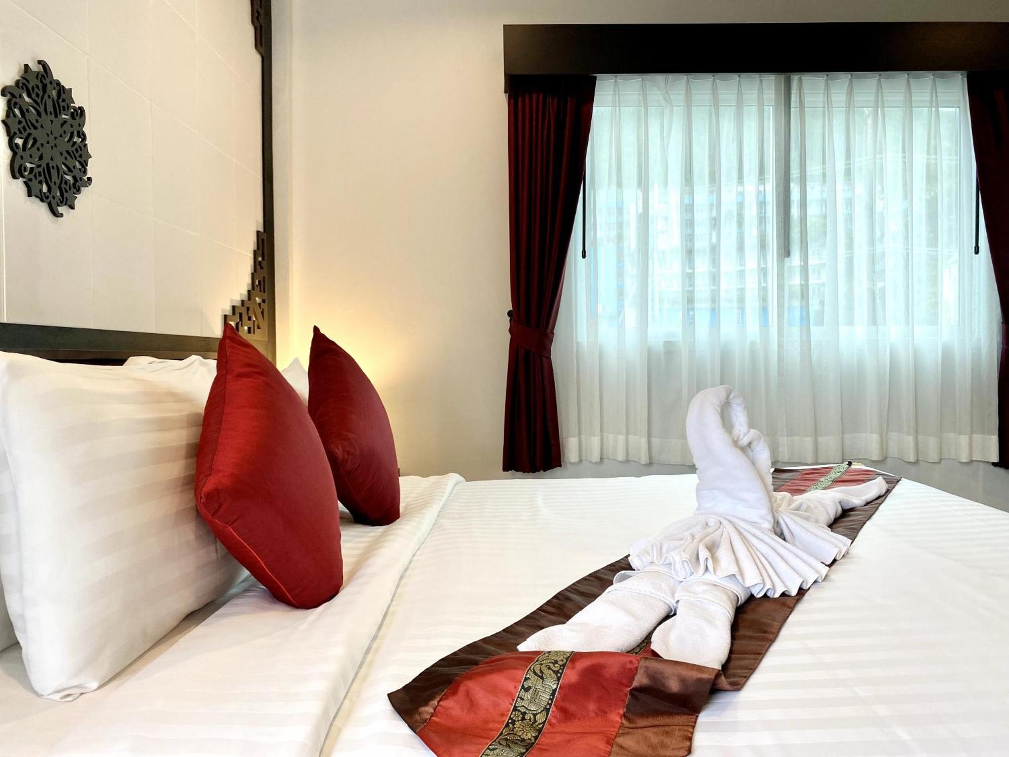Sunray Beach Hotel Patong 外观 照片