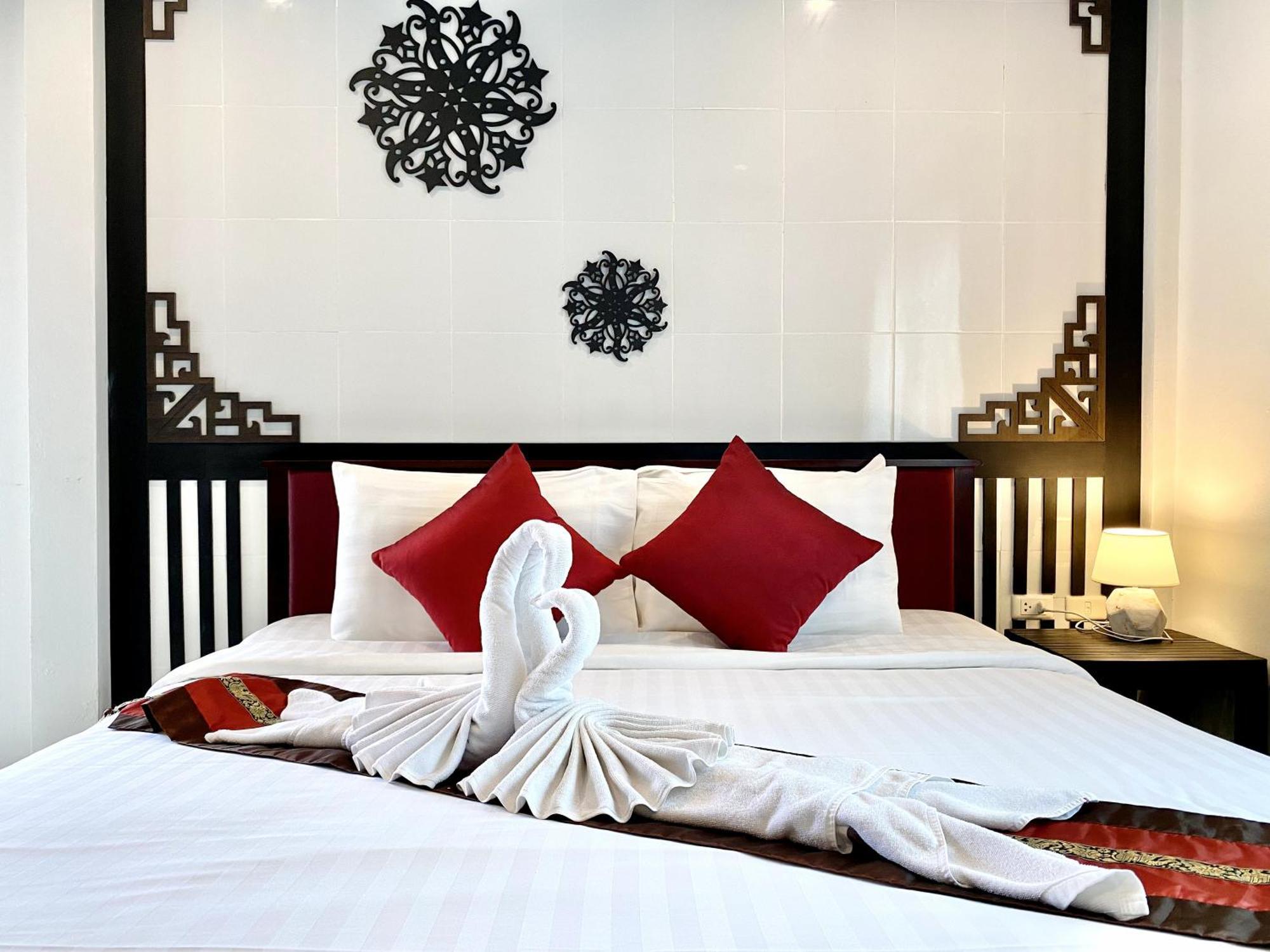 Sunray Beach Hotel Patong 外观 照片