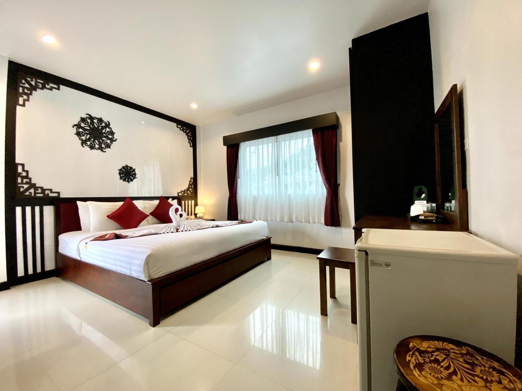 Sunray Beach Hotel Patong 外观 照片
