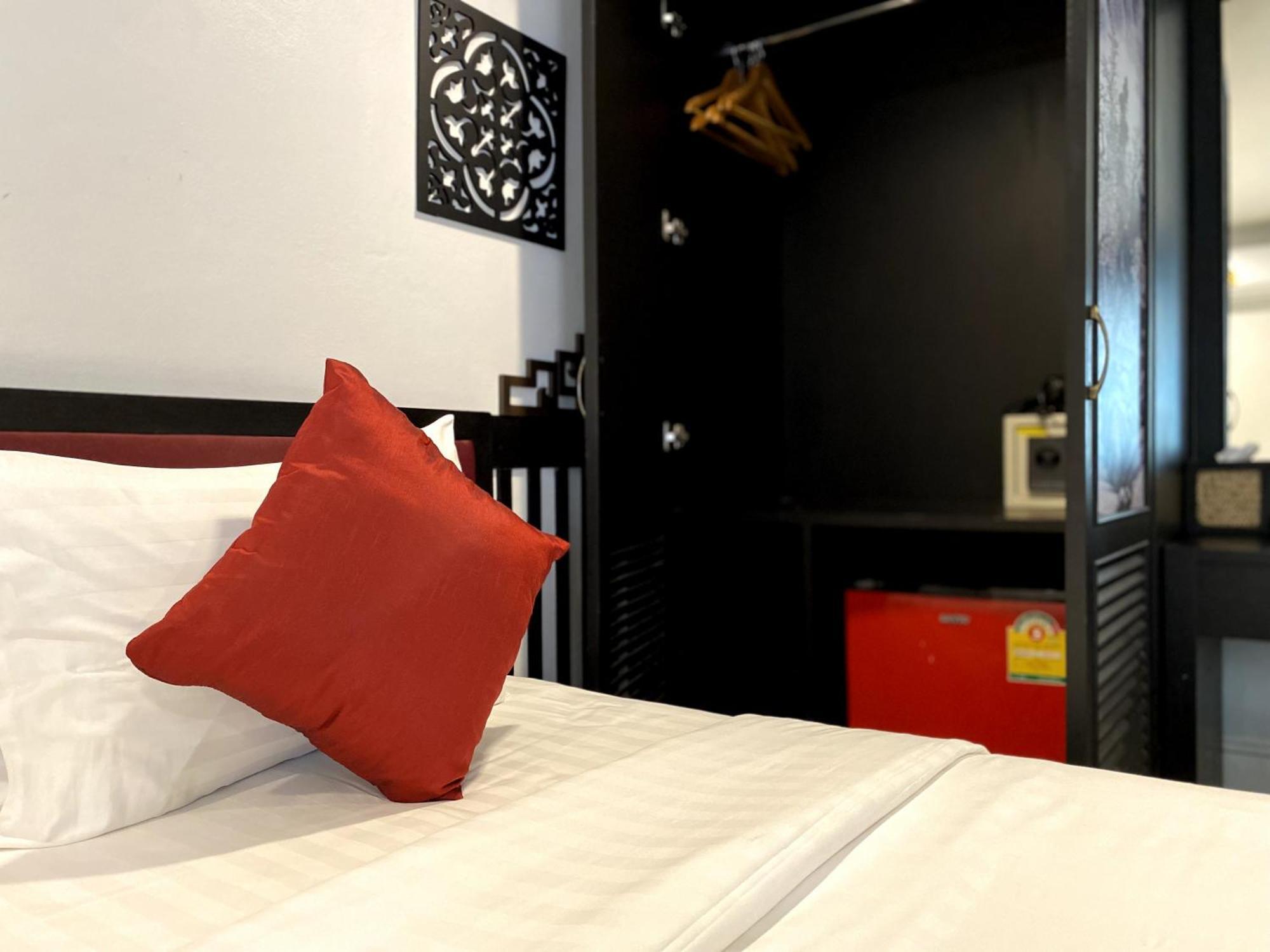 Sunray Beach Hotel Patong 外观 照片
