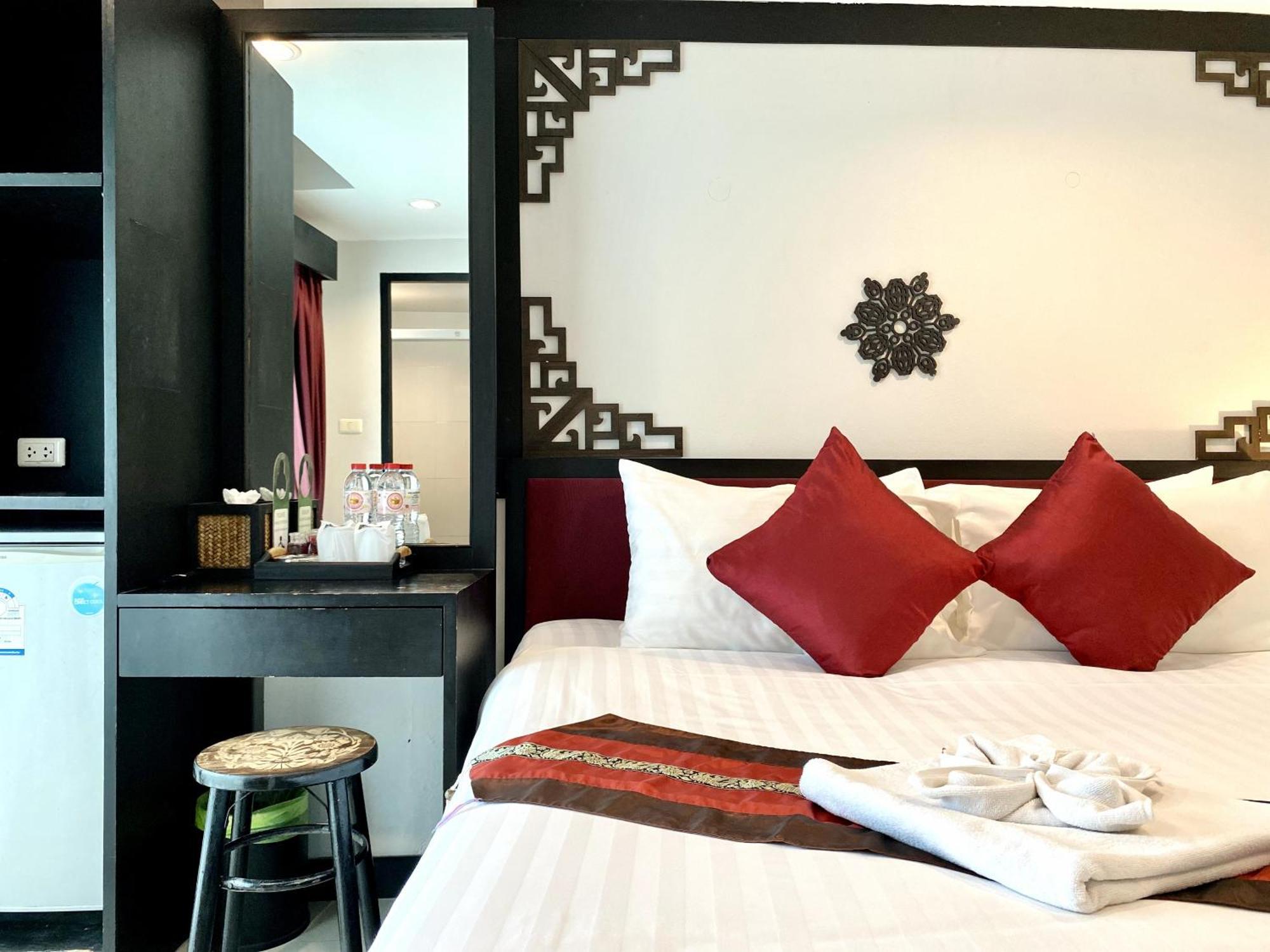 Sunray Beach Hotel Patong 外观 照片